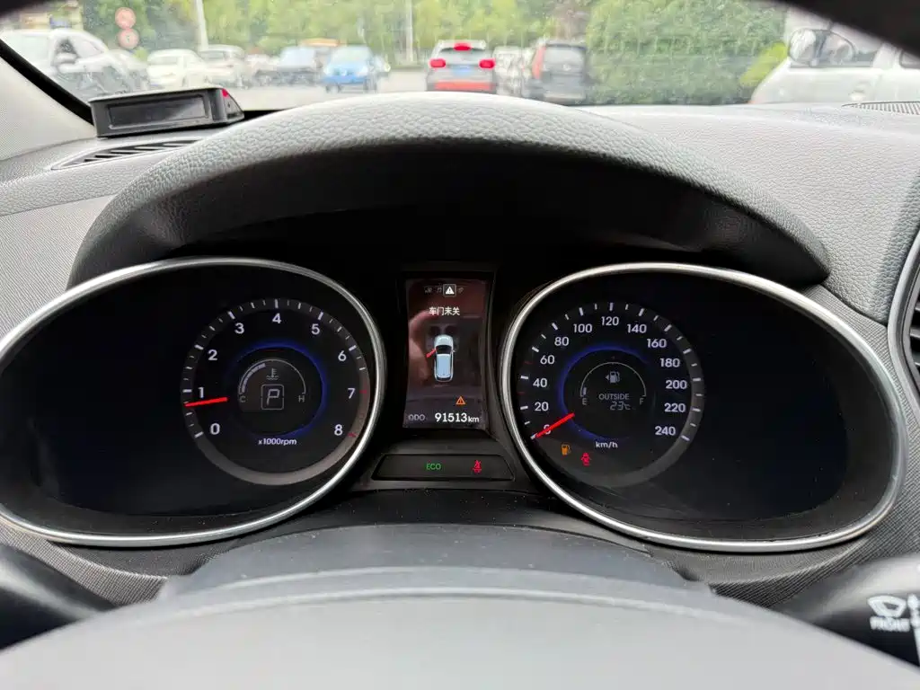 Hyundai Santa Fe — миниатюра 9