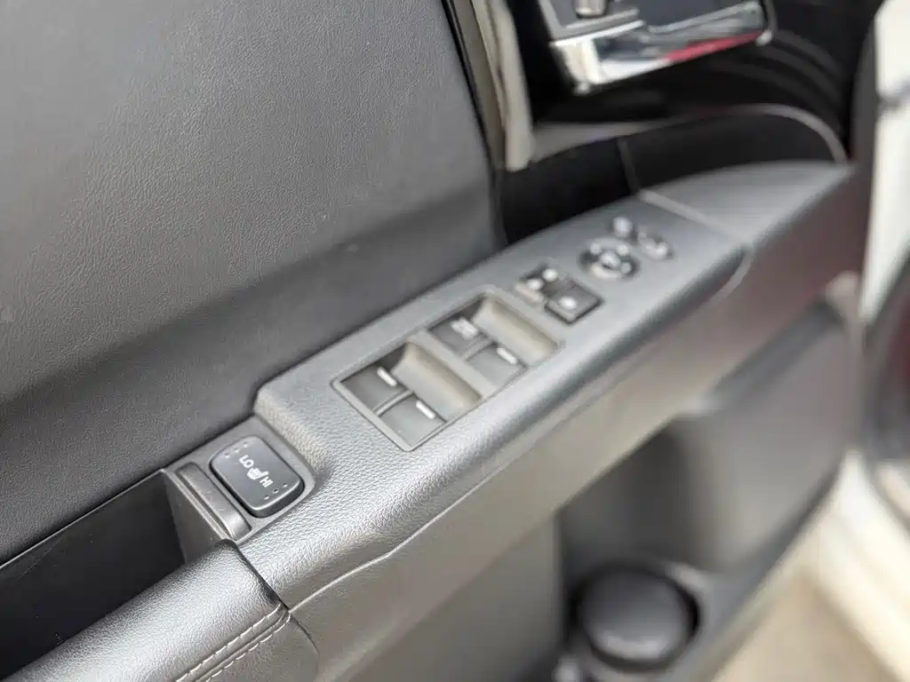 Honda Elysion — миниатюра 12