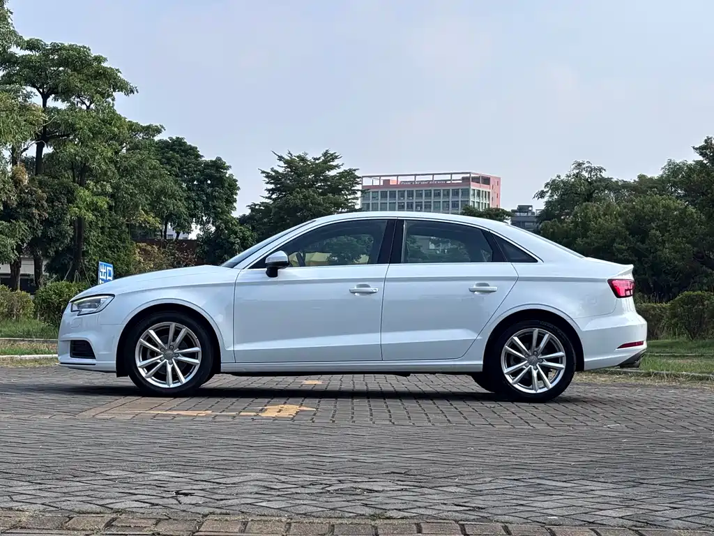 Audi A3 — миниатюра 11