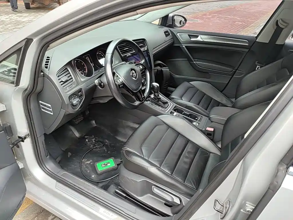 Volkswagen Golf — миниатюра 16