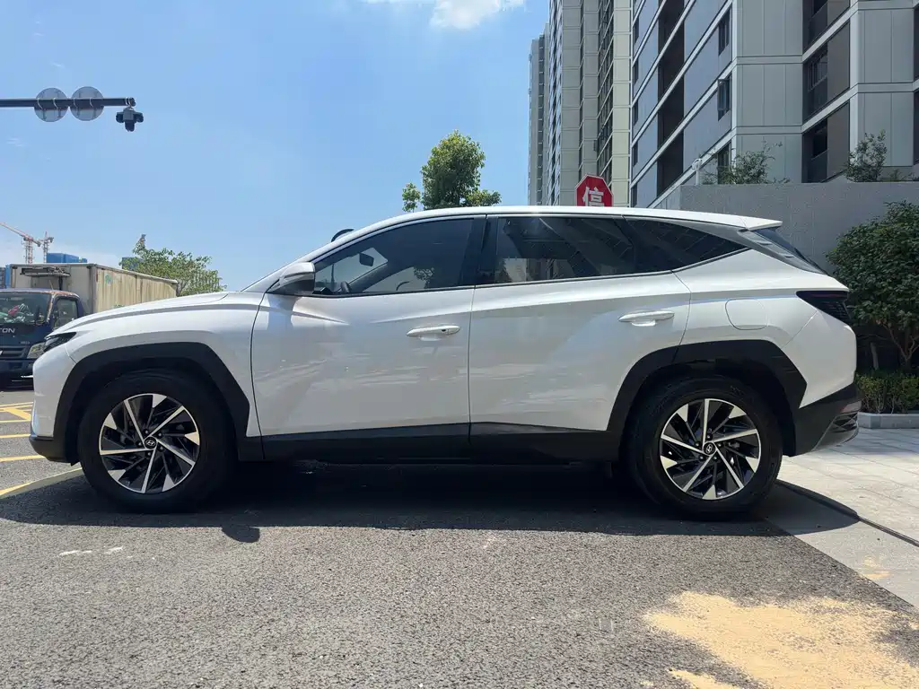 Hyundai Tucson — миниатюра 8