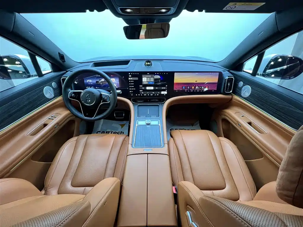 AITO ASK THE WORLD M9