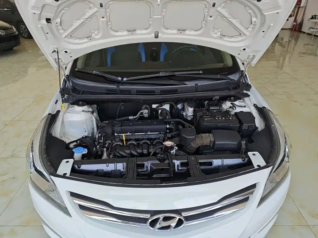 Hyundai Verna — миниатюра 20