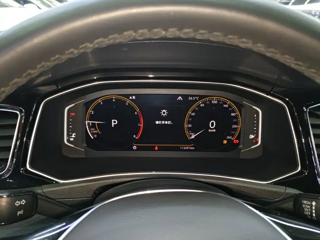 Volkswagen T-Roc — миниатюра 12