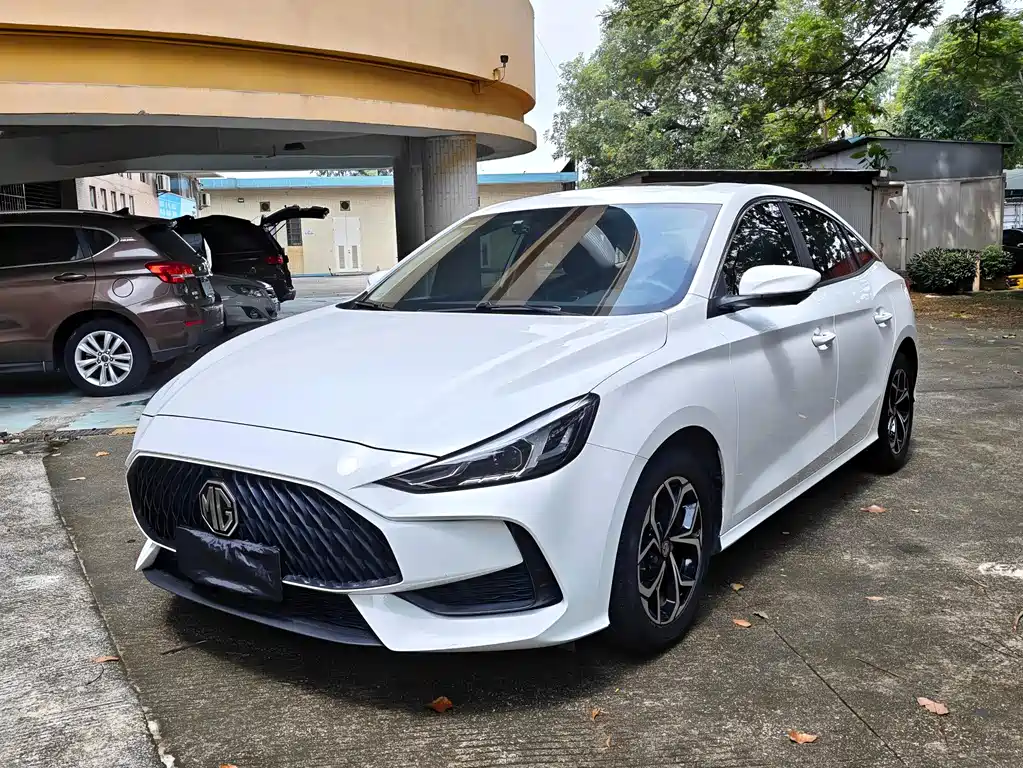 MG MG5 2021