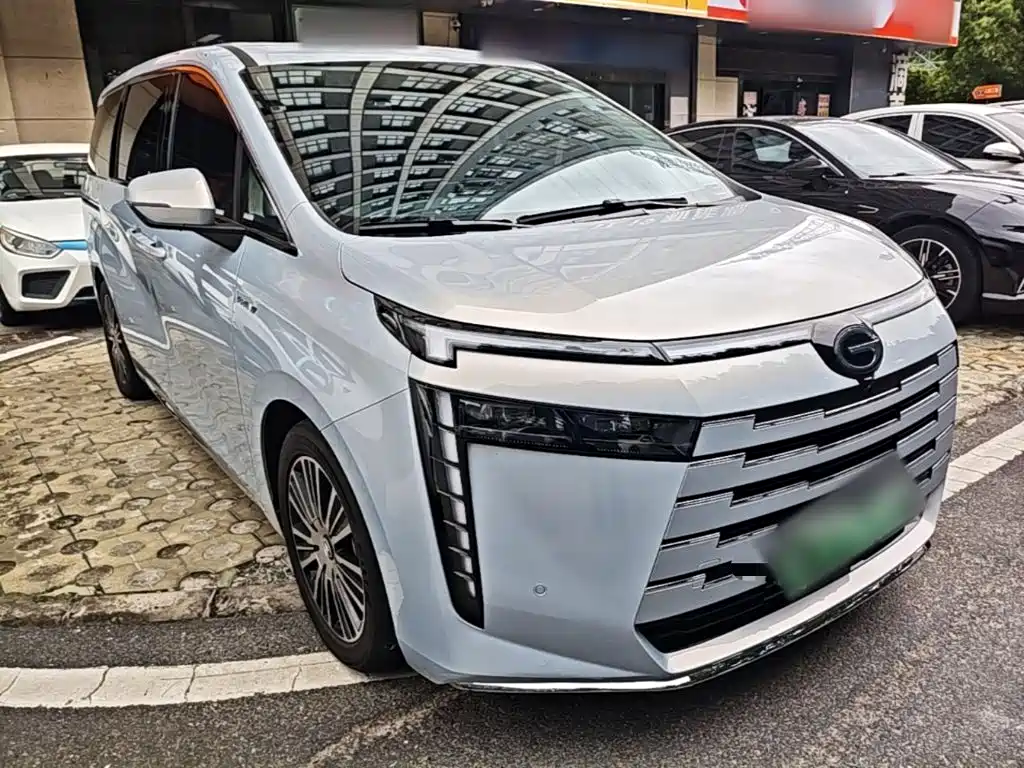 GAC Motor Trumpchi E8 PHEV — миниатюра 4
