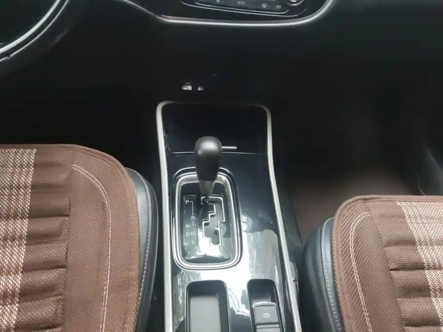 Mitsubishi Outlander — миниатюра 16