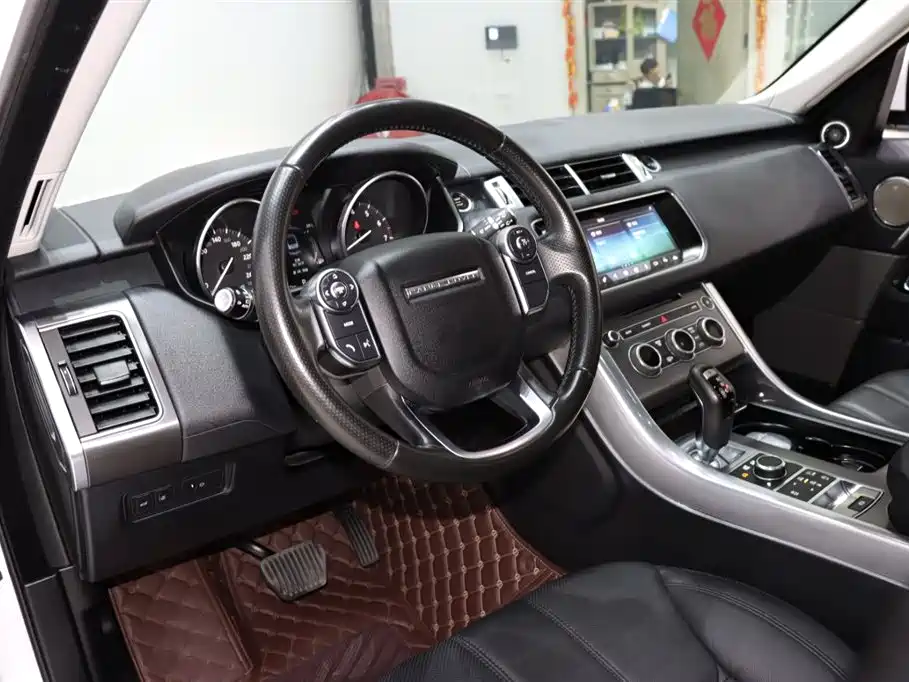 Land Rover Range Rover Sport 2017 3.0 SC V6 SE