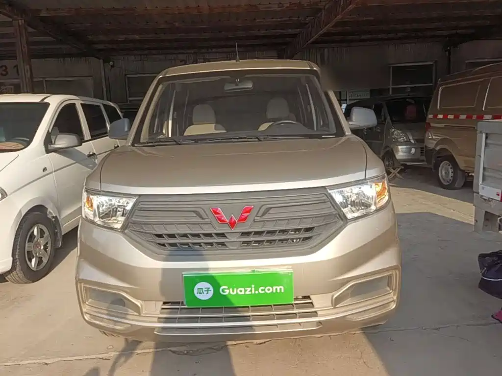 Wuling Hongguang V — миниатюра 3