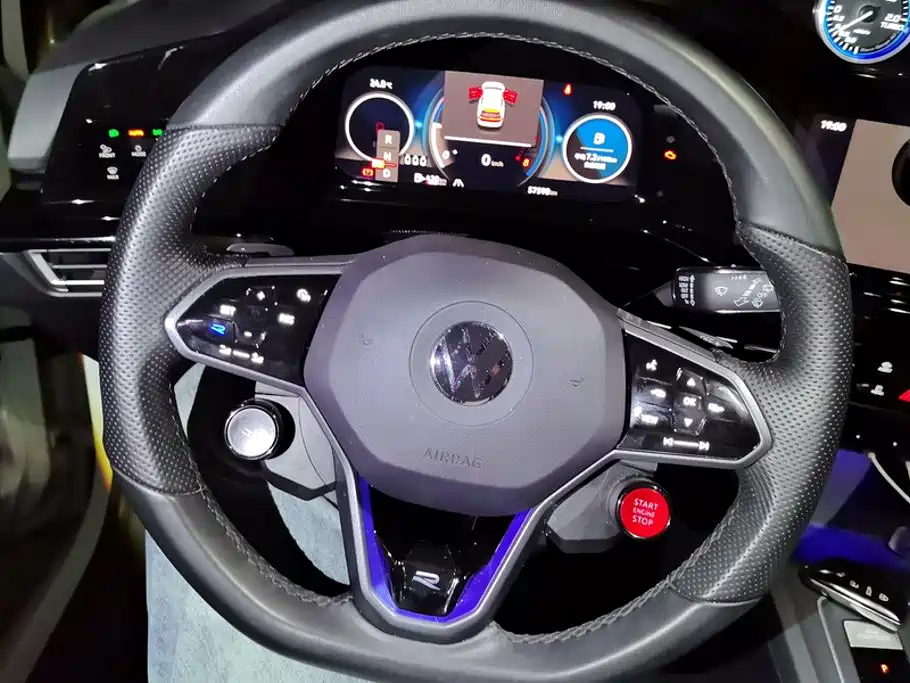 Volkswagen Golf — миниатюра 15