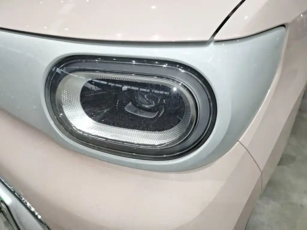 Wuling MINIEV — миниатюра 24