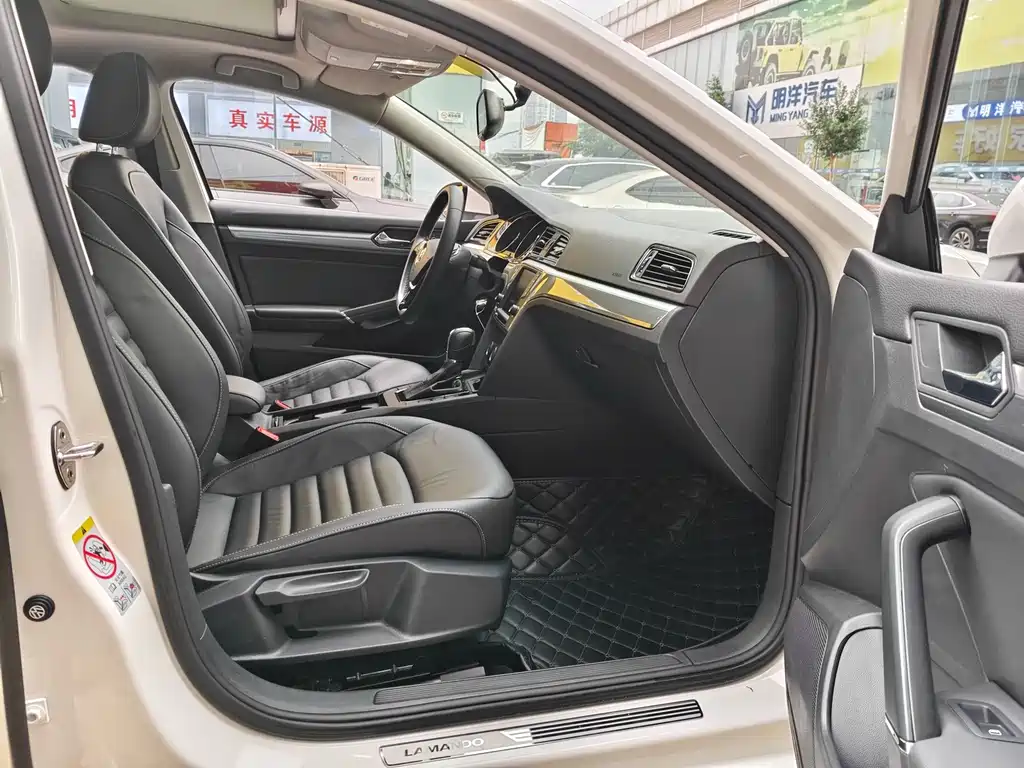 Volkswagen Lamando — миниатюра 9