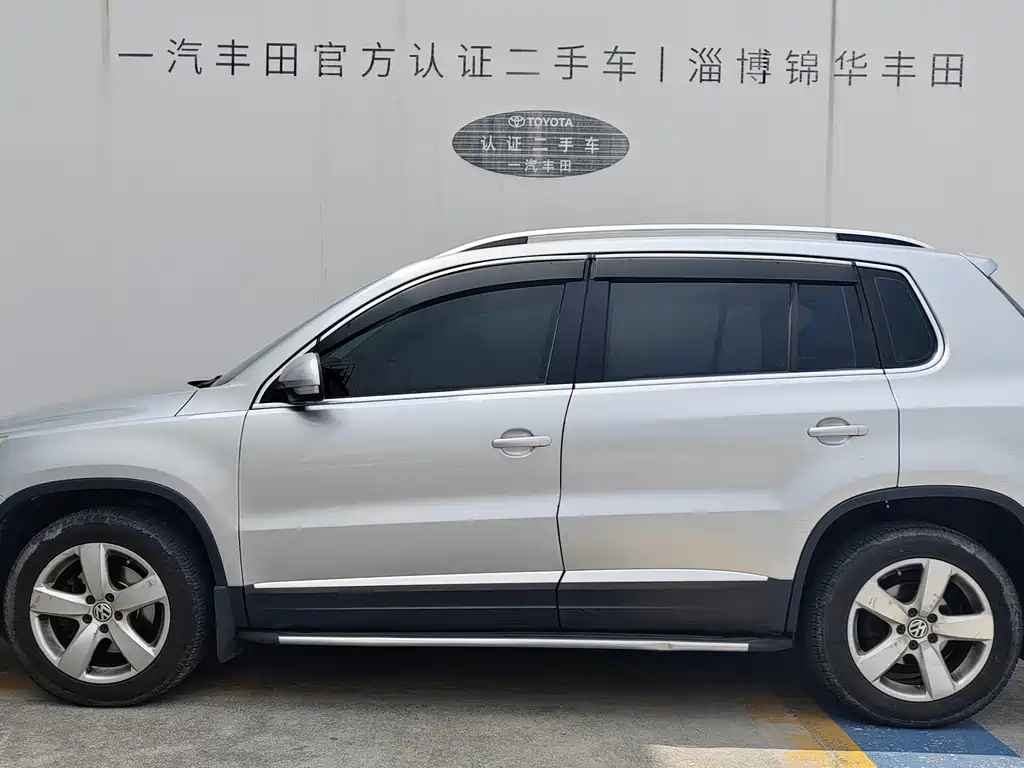 Volkswagen Tiguan 2010 1.8TSI AT
