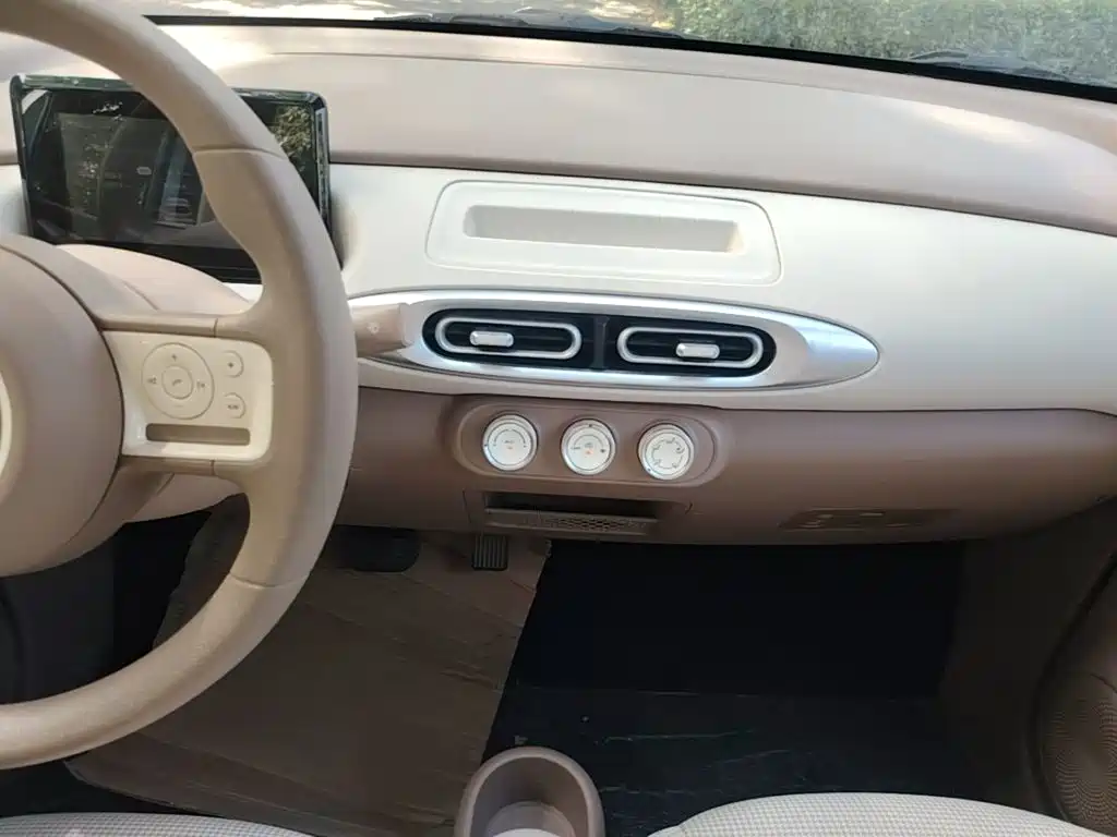 Wuling MINIEV — миниатюра 13
