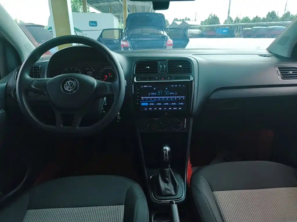 Volkswagen Polo — миниатюра 10