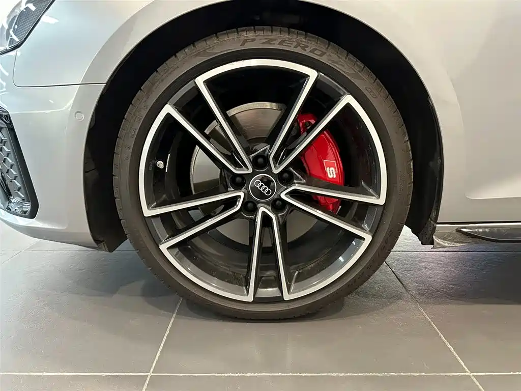 Audi A4L — миниатюра 17
