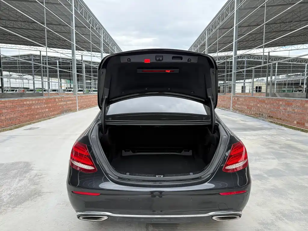 Mercedes-Benz E-Class E 2017 E 300 L Sport Fashion