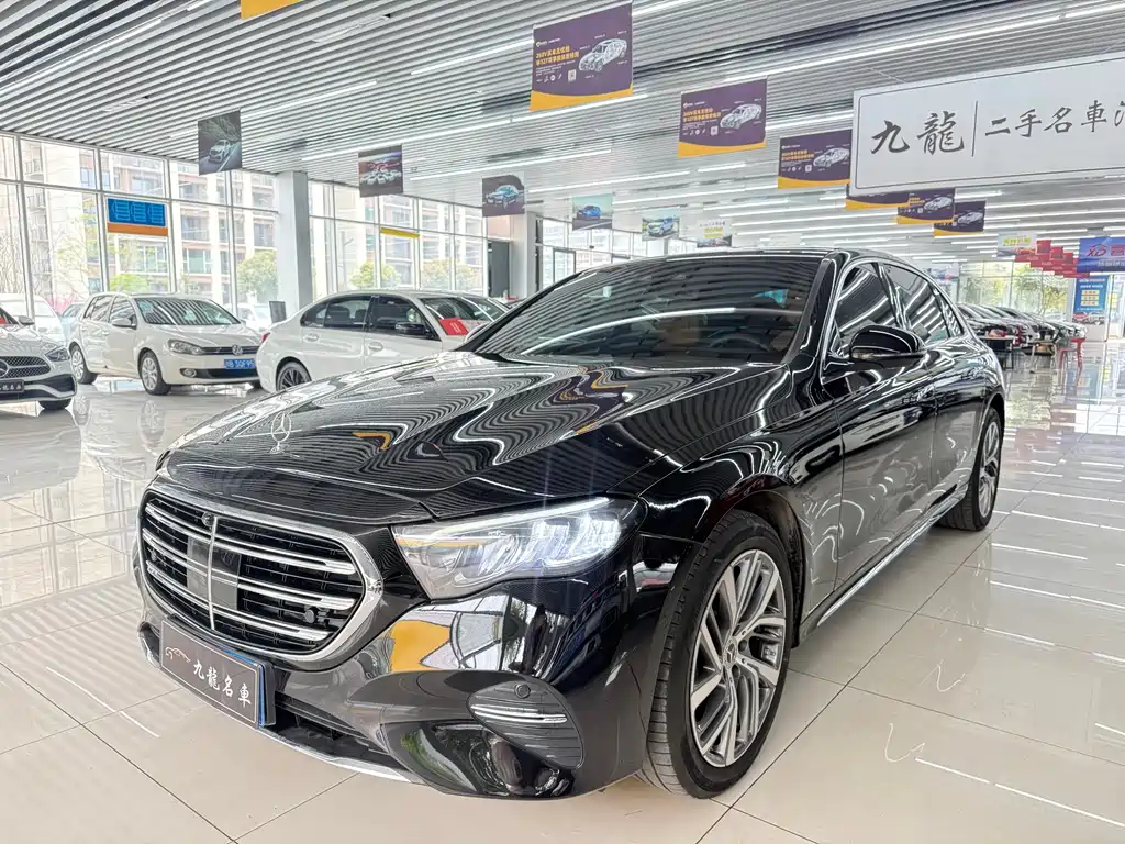 MERCEDES-BENZ E CLASS