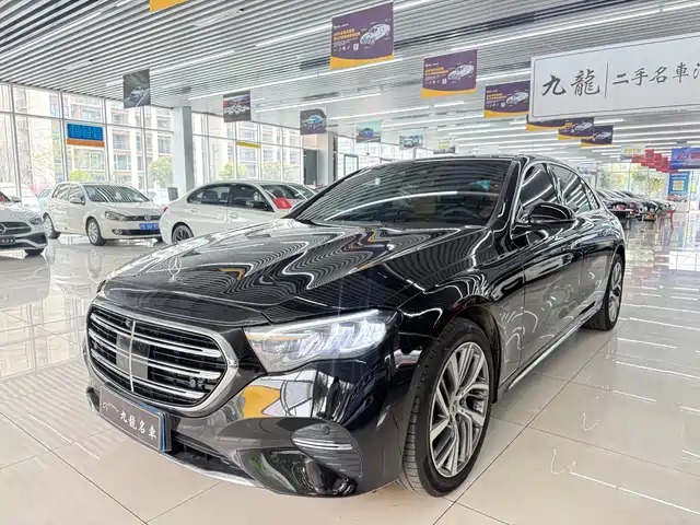 MERCEDES-BENZ E CLASS 2024