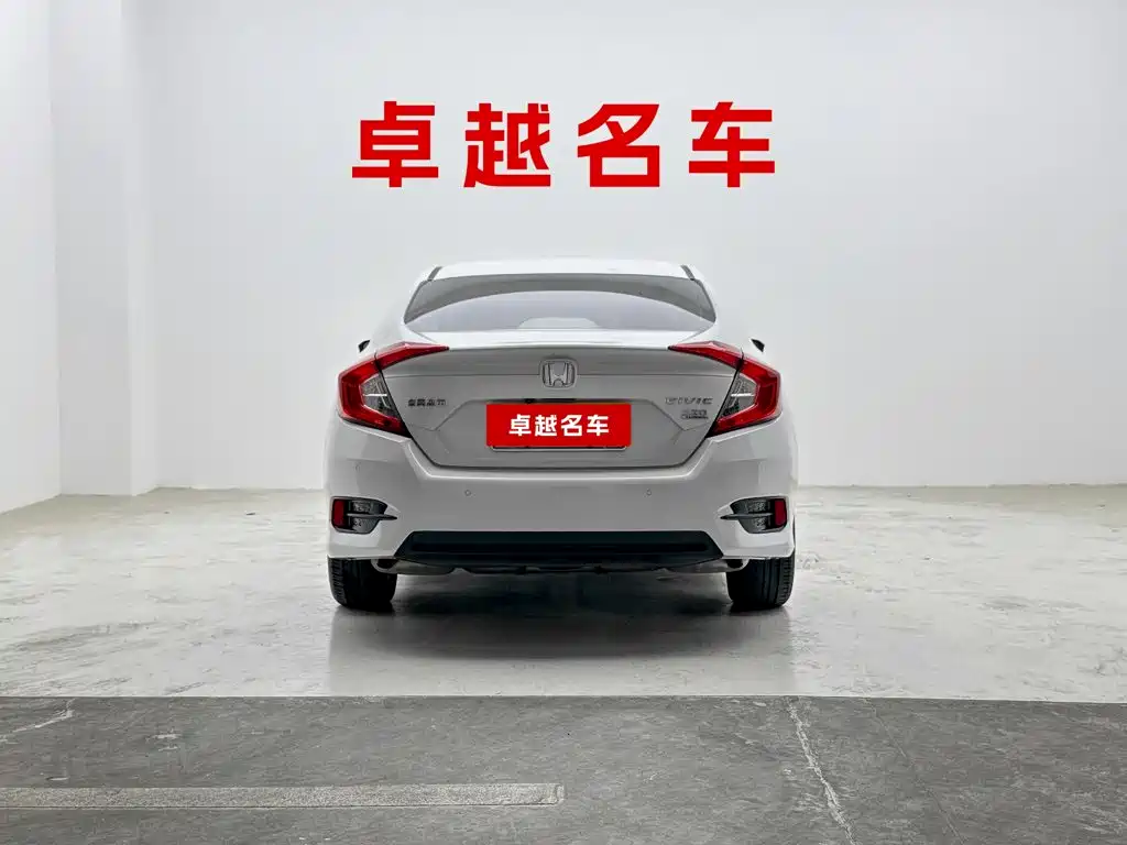 Honda Civic — миниатюра 8