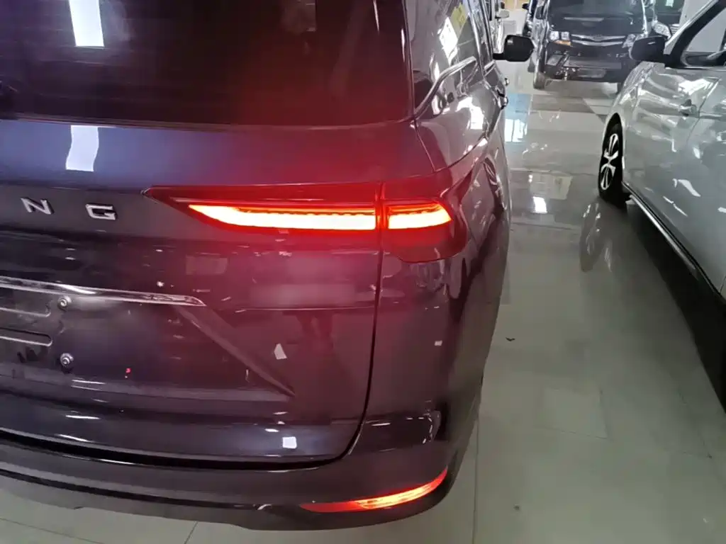 Wuling Victory — миниатюра 8