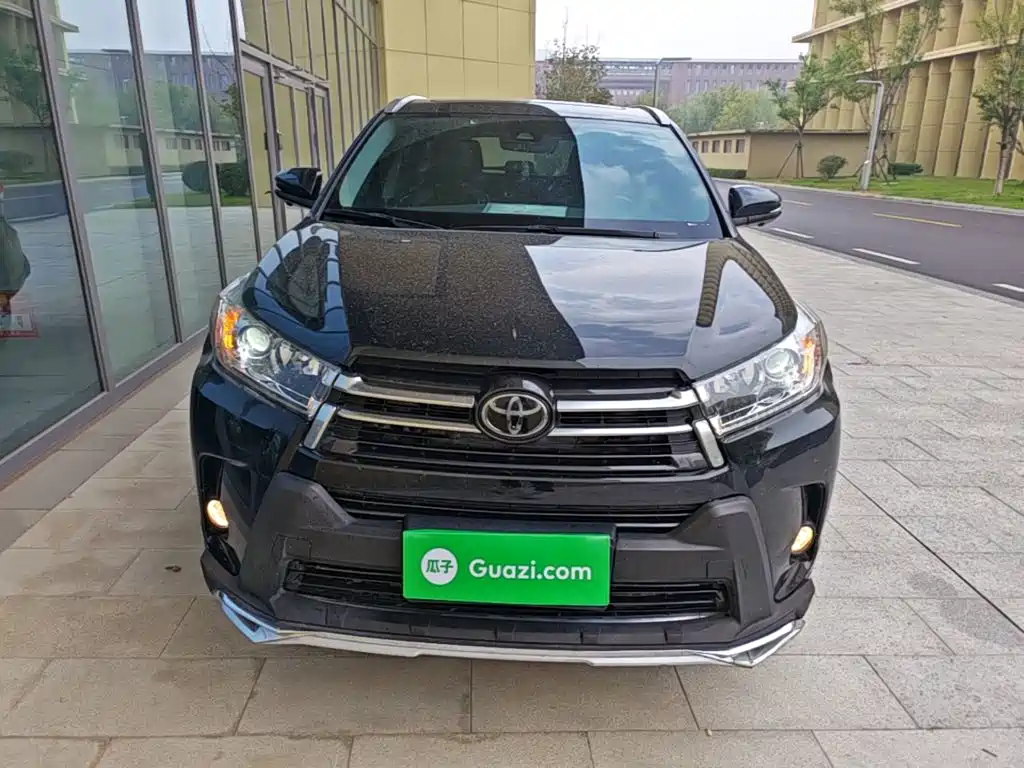 Toyota Highlander — миниатюра 3