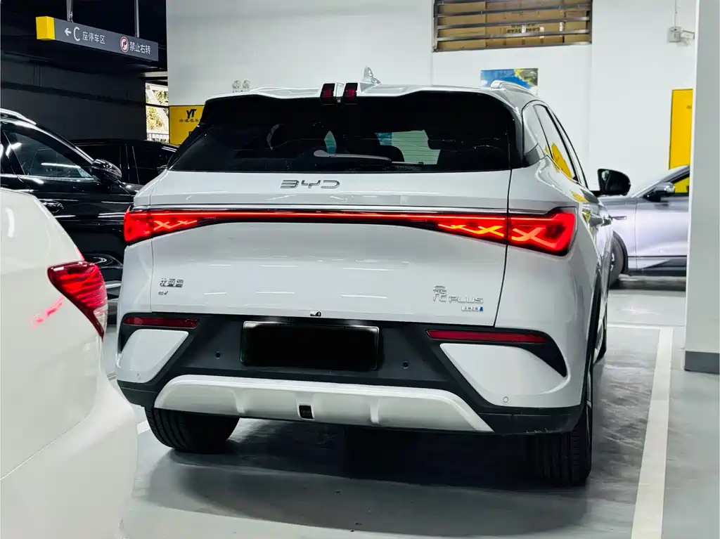 BYD Yuan Plus — миниатюра 10