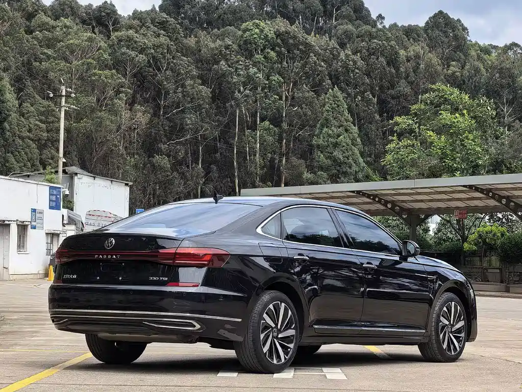 Volkswagen Passat — миниатюра 7