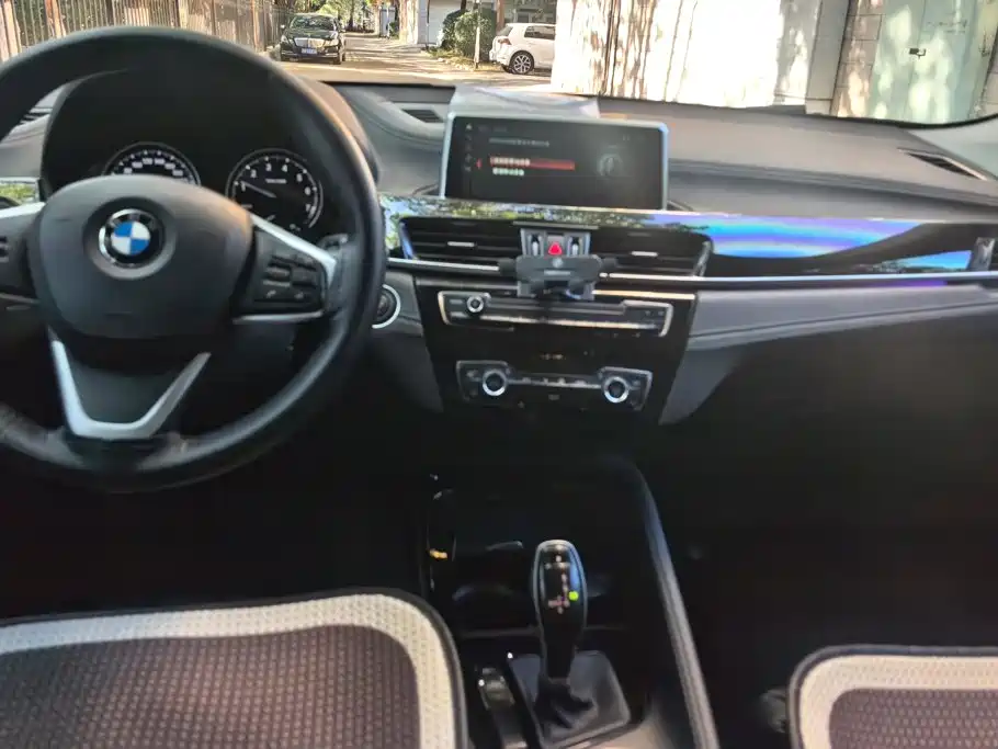 BMW X2 (Import) — миниатюра 12