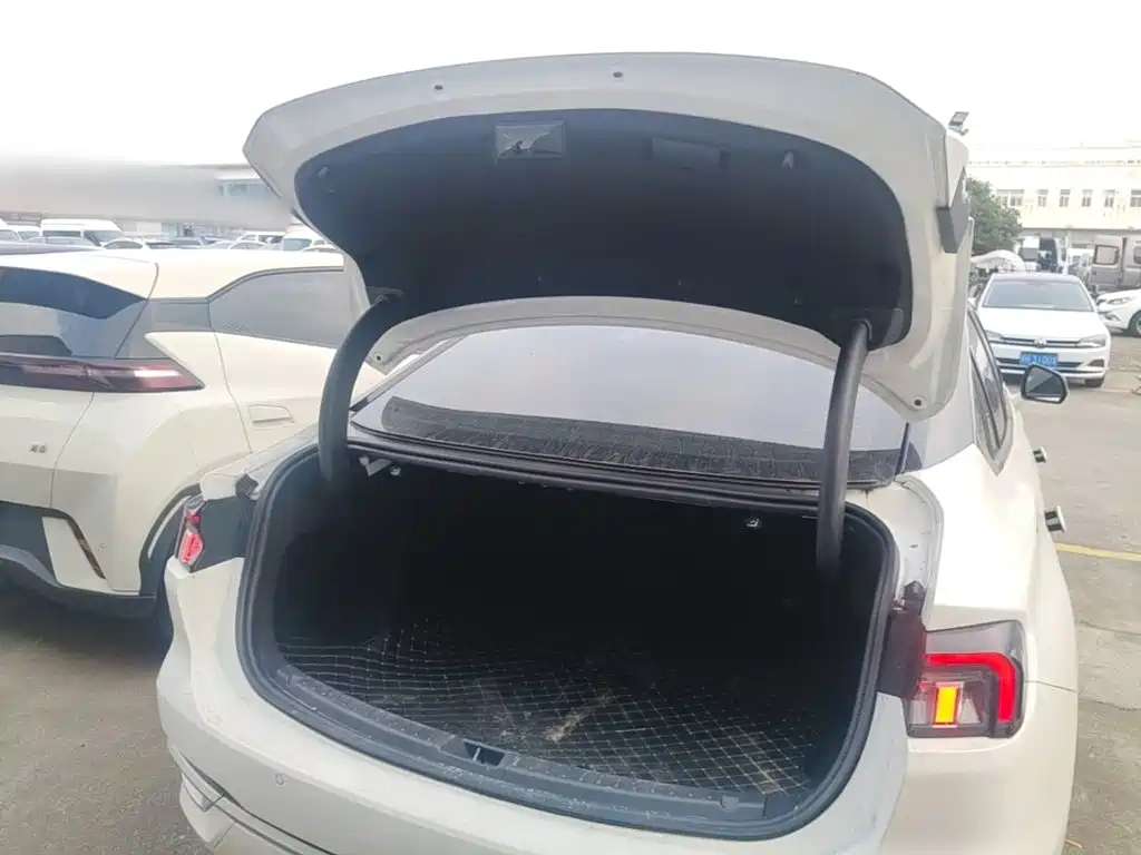 Ford Mondeo — миниатюра 19