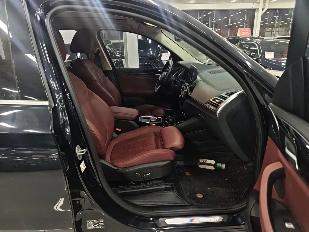 BMW iX3 — миниатюра 8
