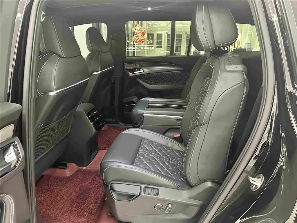 Audi Q6 — миниатюра 12