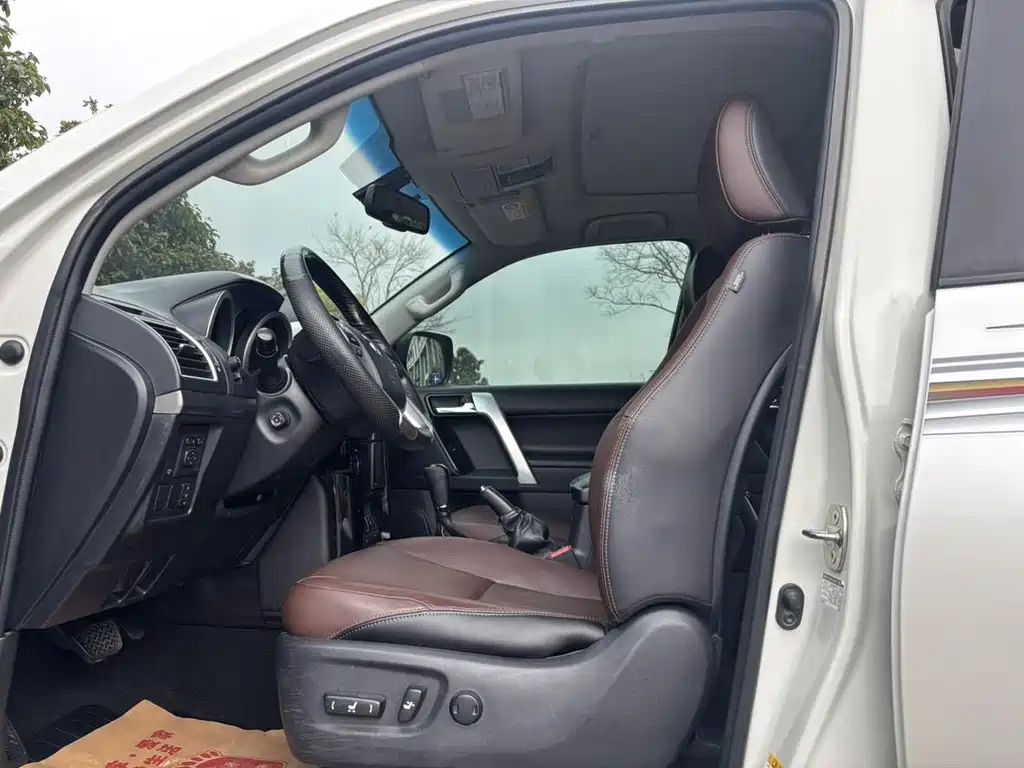 Toyota Prado — миниатюра 10