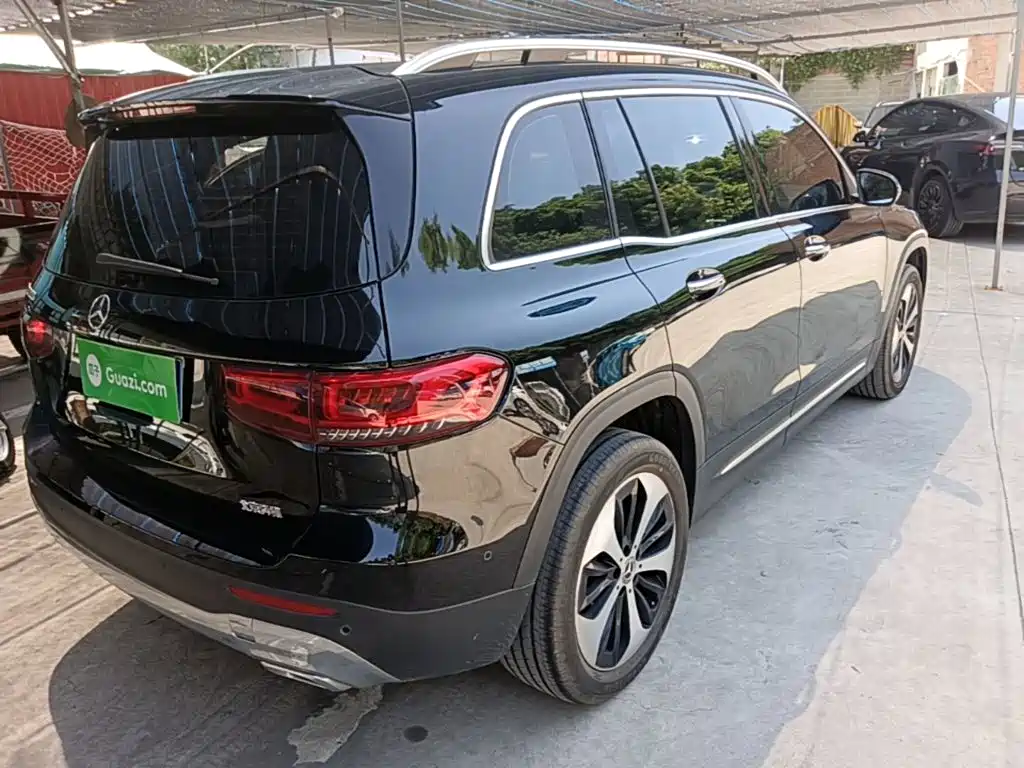 Mercedes-Benz GLB — миниатюра 7