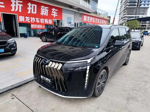GAC Trumpchi E8
