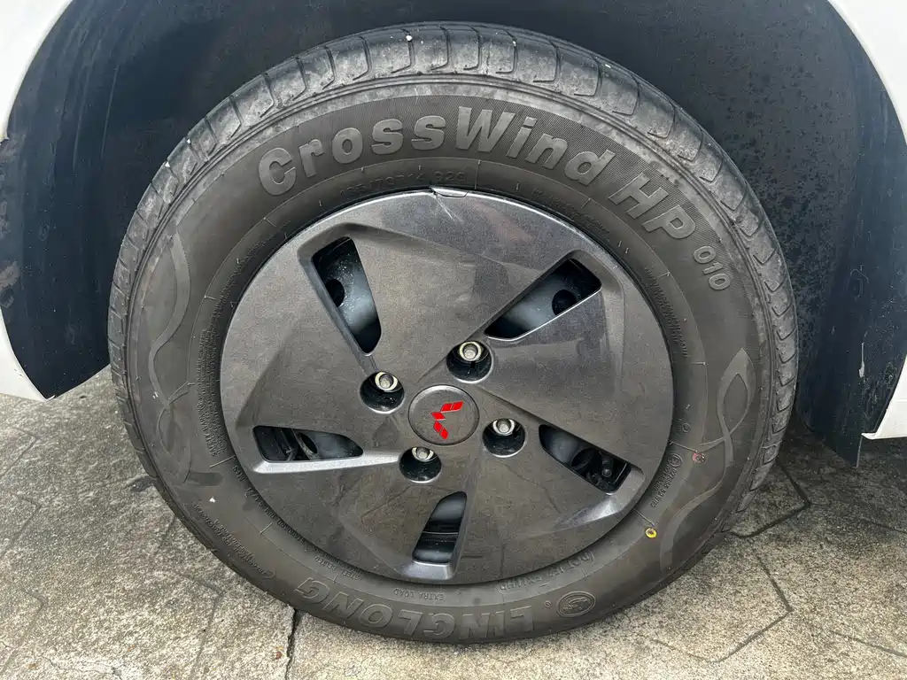 Wuling Hongguang EV — миниатюра 15