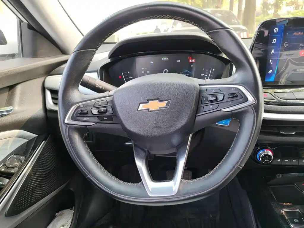 Chevrolet Menlo — миниатюра 11