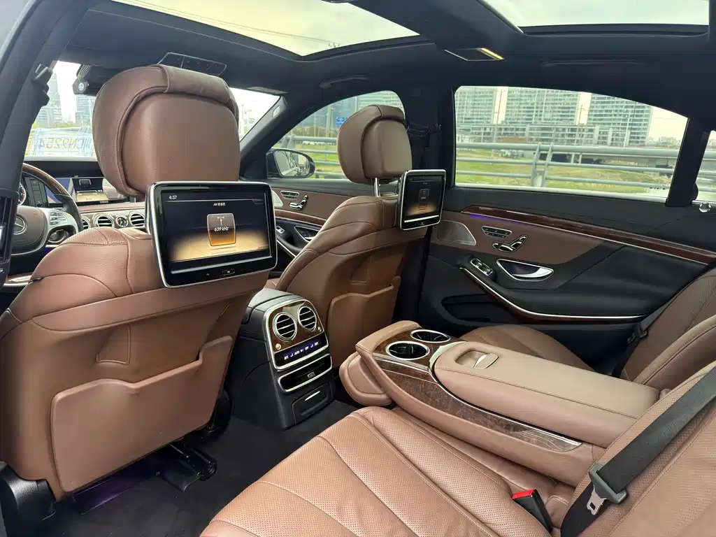 Mercedes-Benz S-Class — миниатюра 10