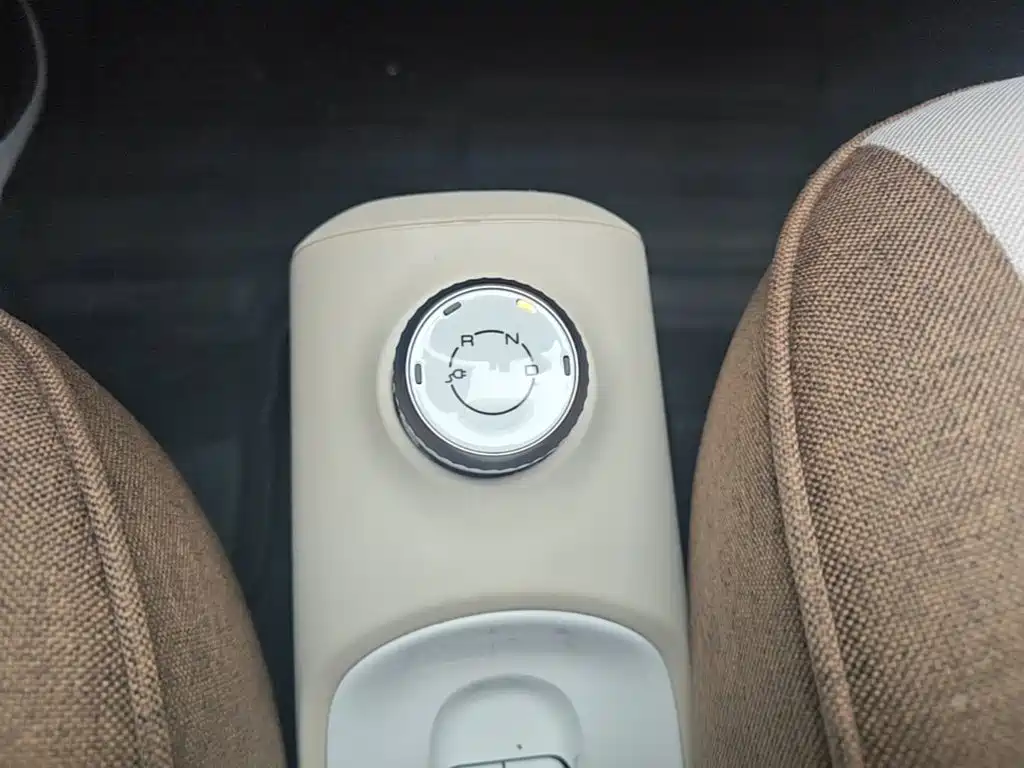 Wuling MINIEV — миниатюра 14
