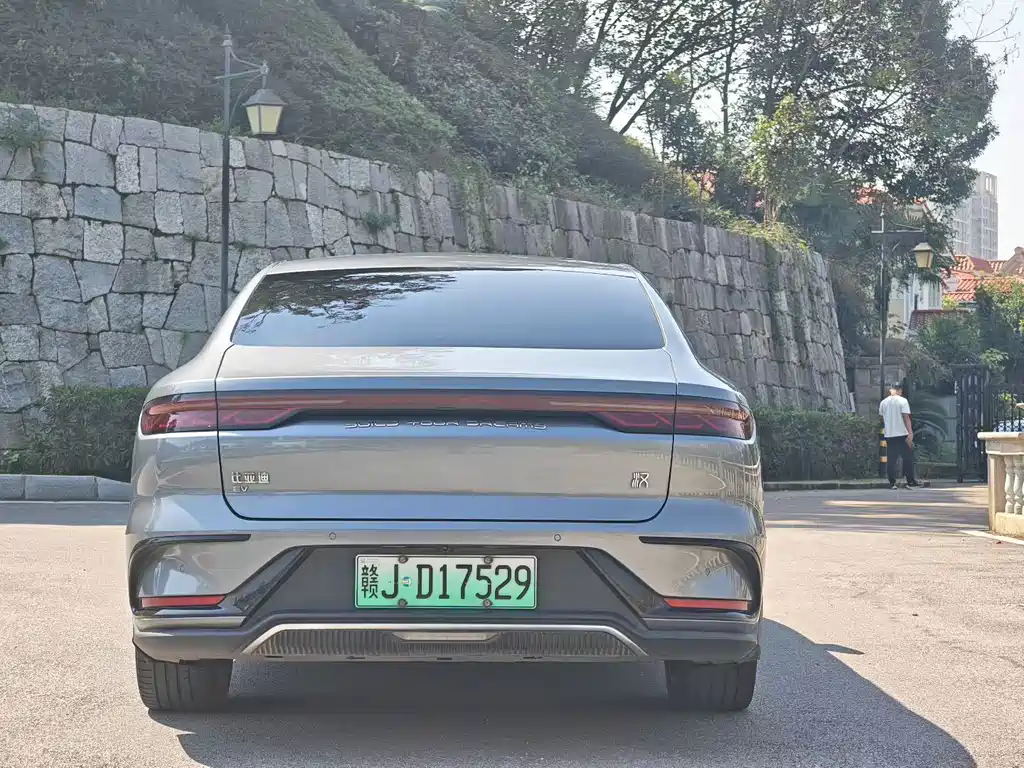 BYD Han — миниатюра 8