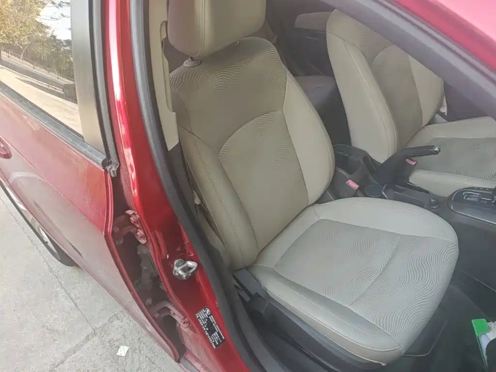 Chevrolet Cruze — миниатюра 25