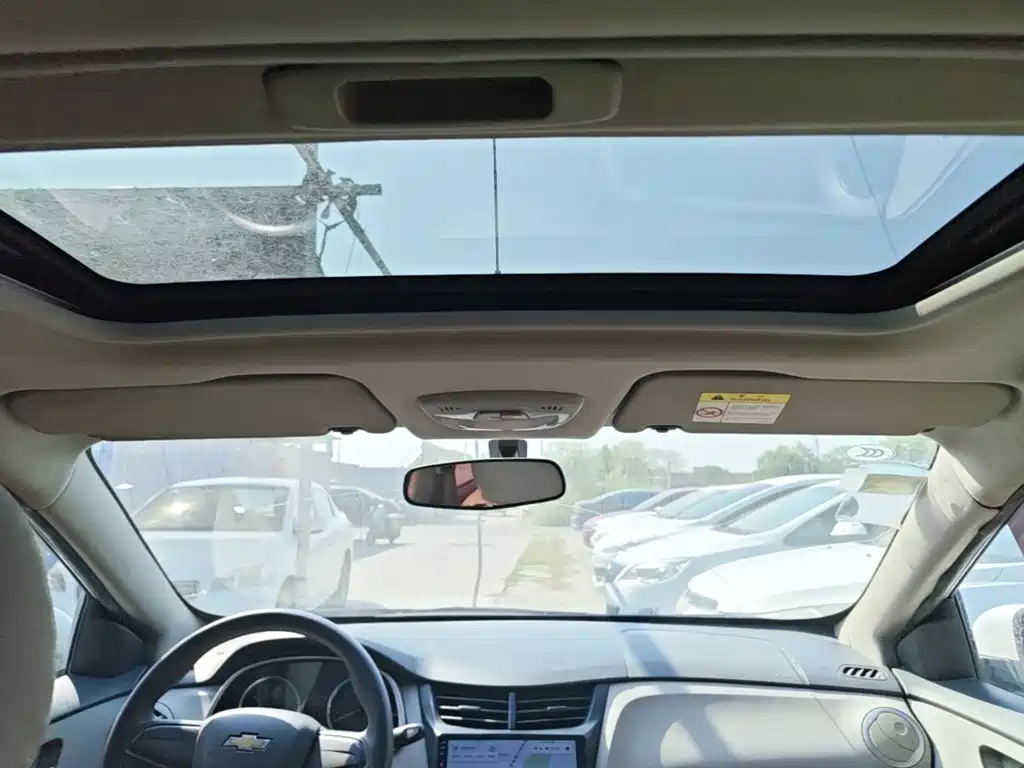 Chevrolet Sail — миниатюра 18