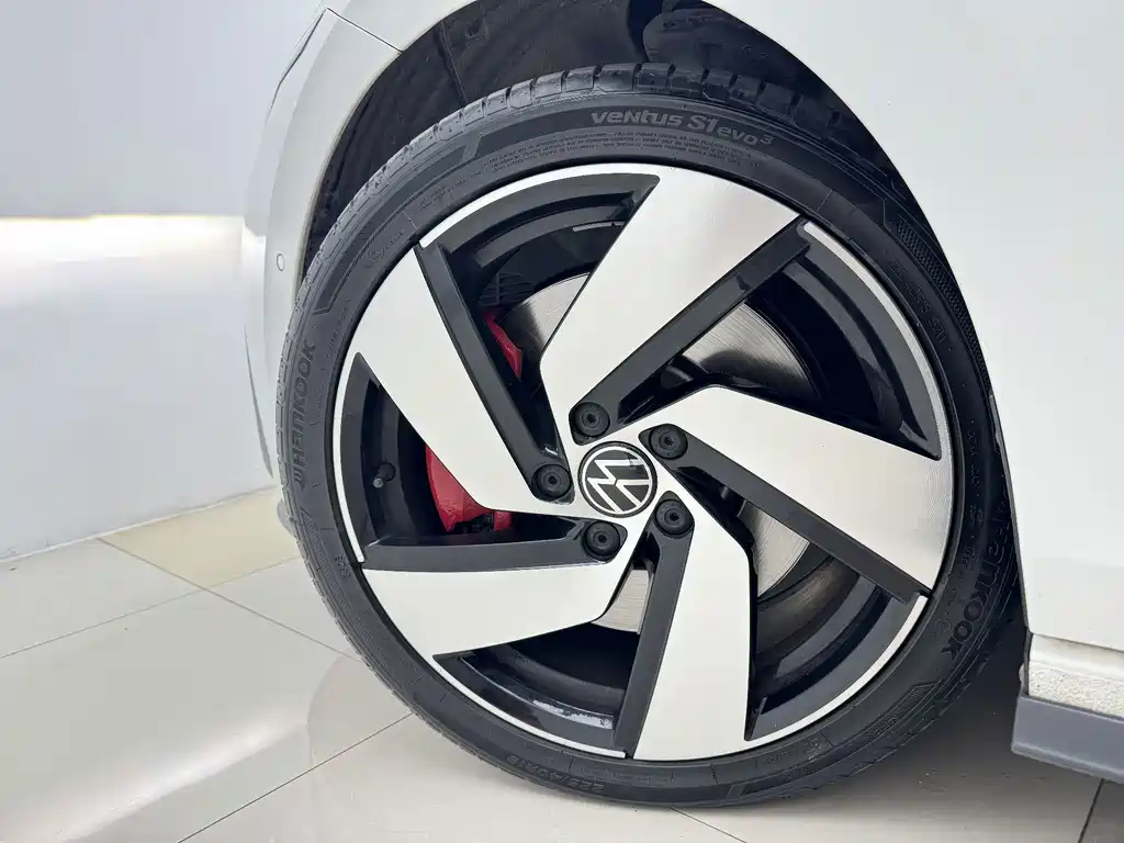Volkswagen Golf GTI — миниатюра 22