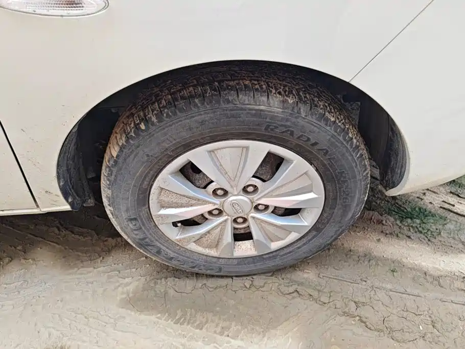 JAC Refine Refine M3 — миниатюра 6