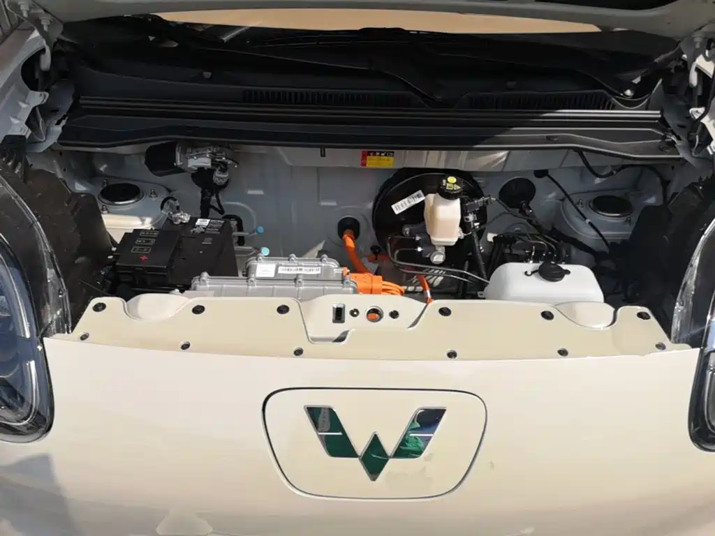 Wuling MINIEV — миниатюра 20
