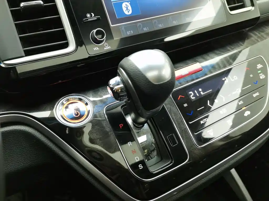 Honda Elysion — миниатюра 13