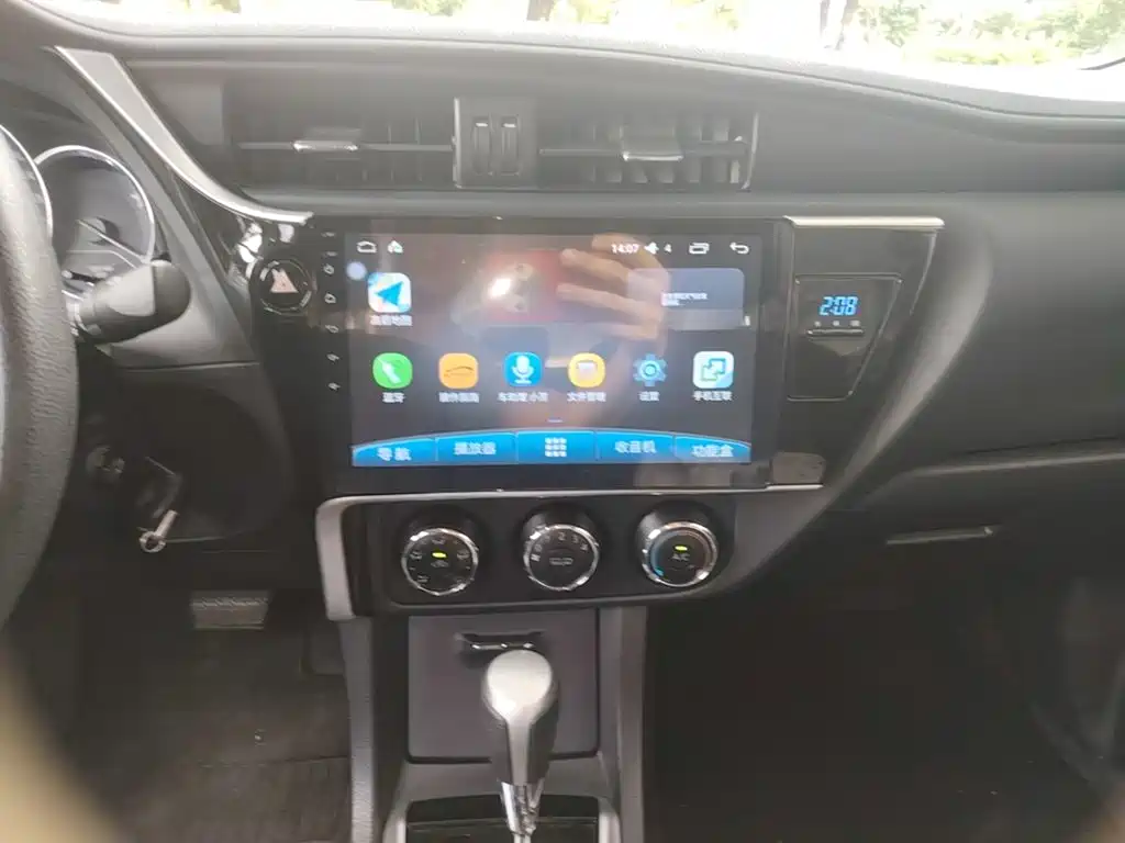 Toyota Corolla — миниатюра 13