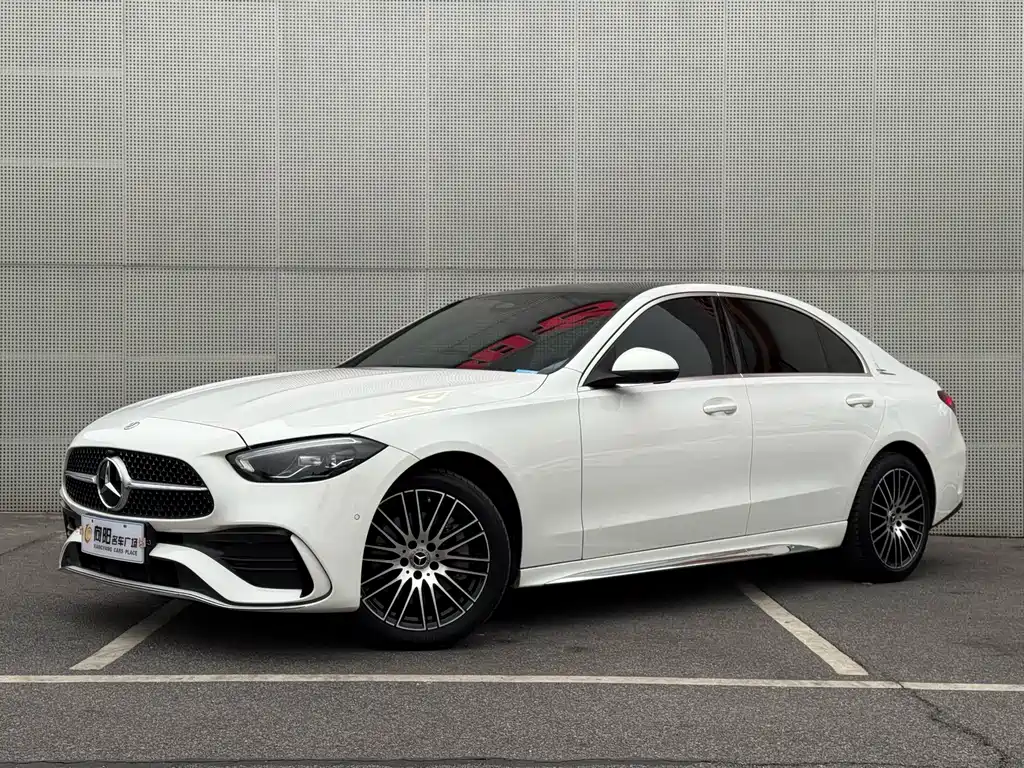 Mercedes-Benz C-Class 2024