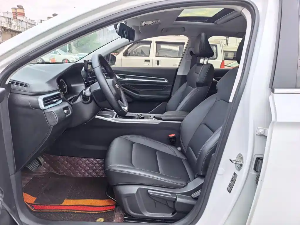 Geely Emgrand — миниатюра 10