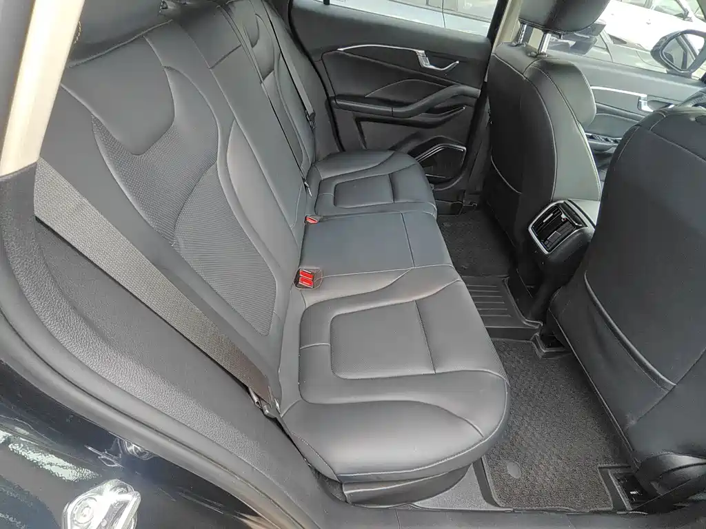 Bestune B70 — миниатюра 10